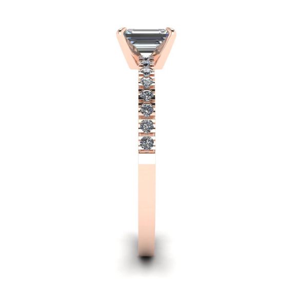 에메랄드 컷 다이아몬드가 세팅된 18K 로즈 골드 링, More Image 1