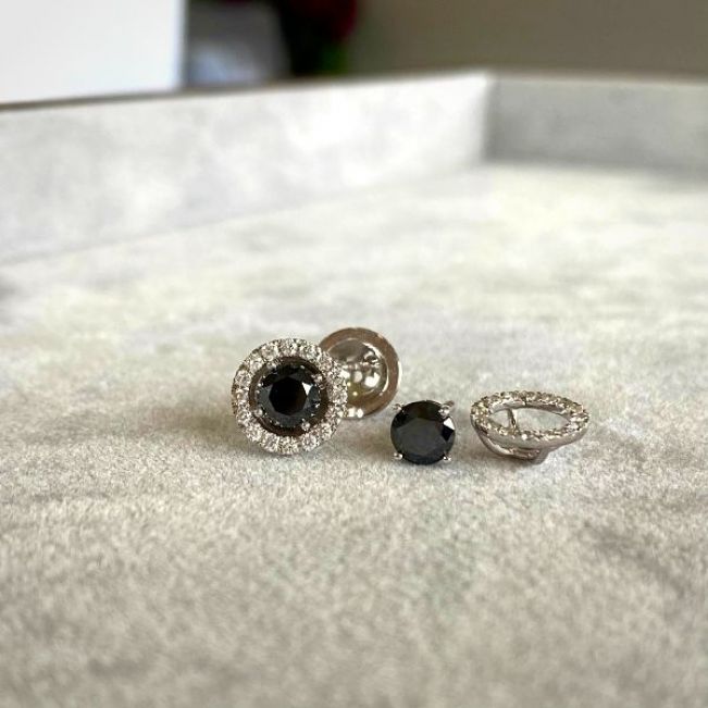 5mm 블랙 다이아몬드 스터드와 분리형 헤일로 재킷 옐로우 골드 - 사진 4