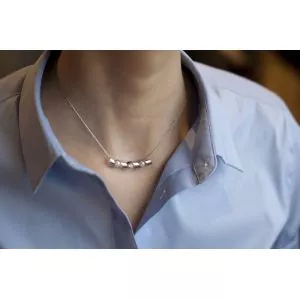 0.33캐럿 다이아몬드와 바다 진주가 세팅된 스마일 목걸이 - Ruban 컬렉션 - 사진 1